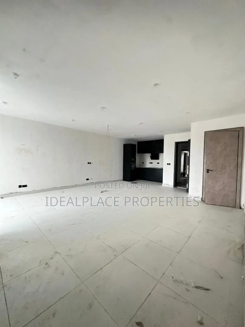 1bdrm Apartment in Lekki Phase 1 for sale