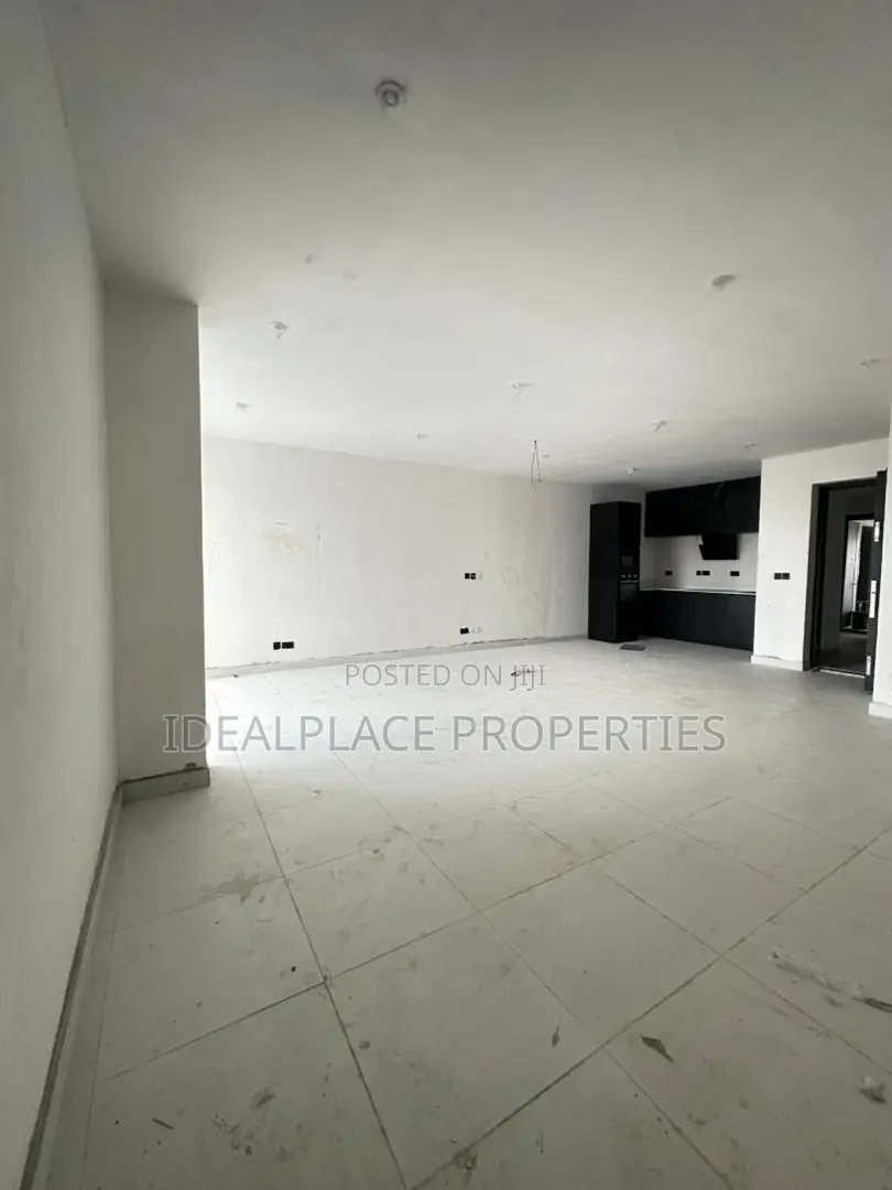 1bdrm Apartment in Lekki Phase 1 for sale