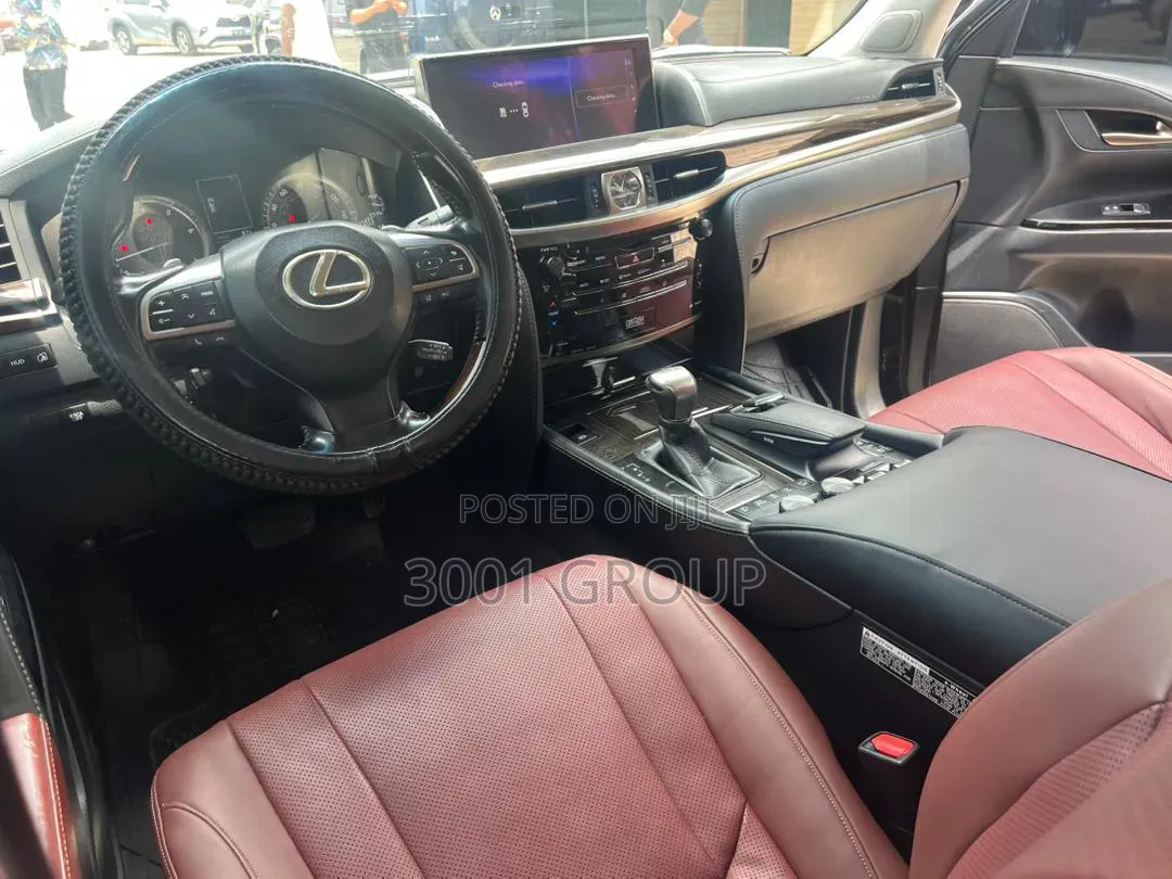 Lexus LX 2017 Black