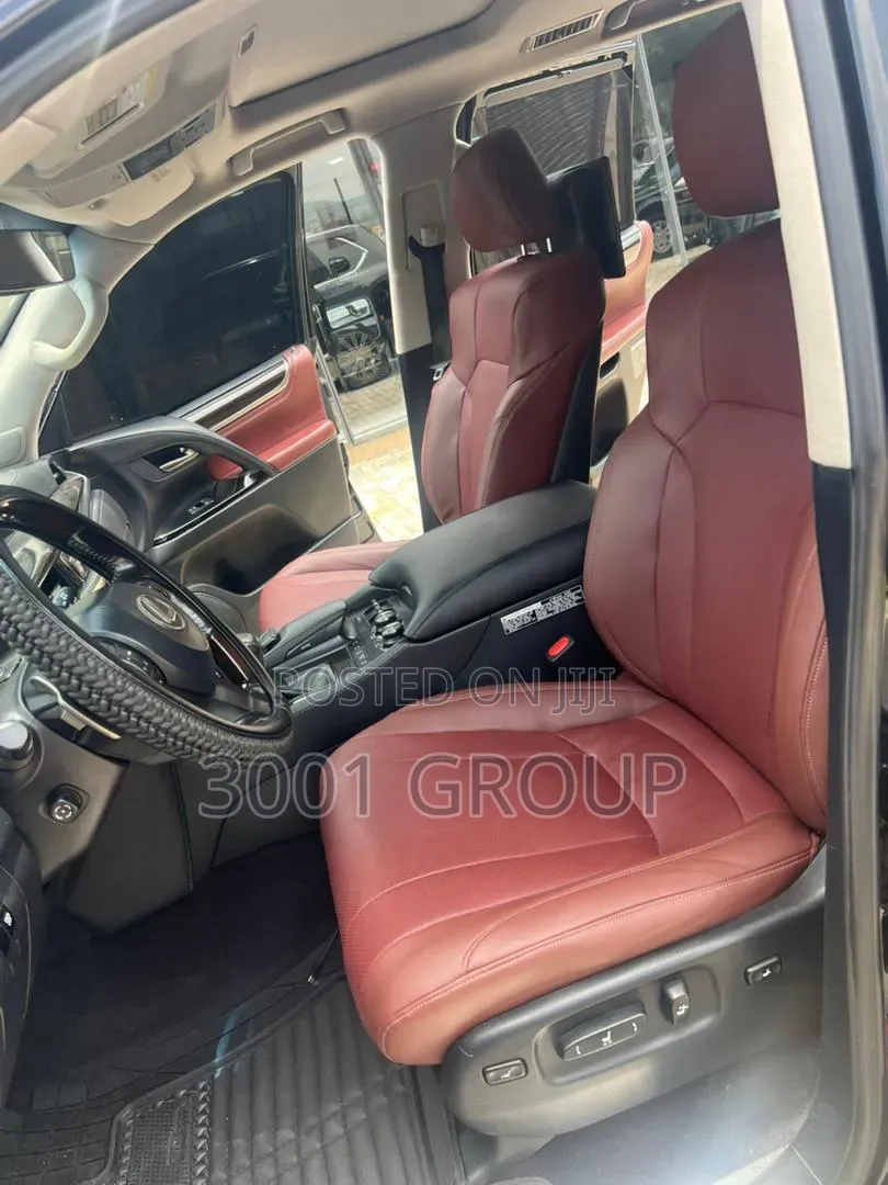 Lexus LX 2017 Black