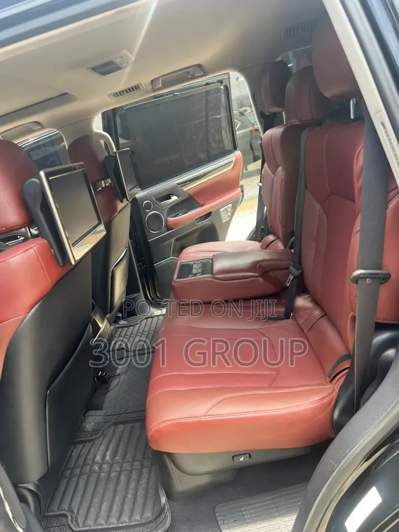 Lexus LX 2017 Black