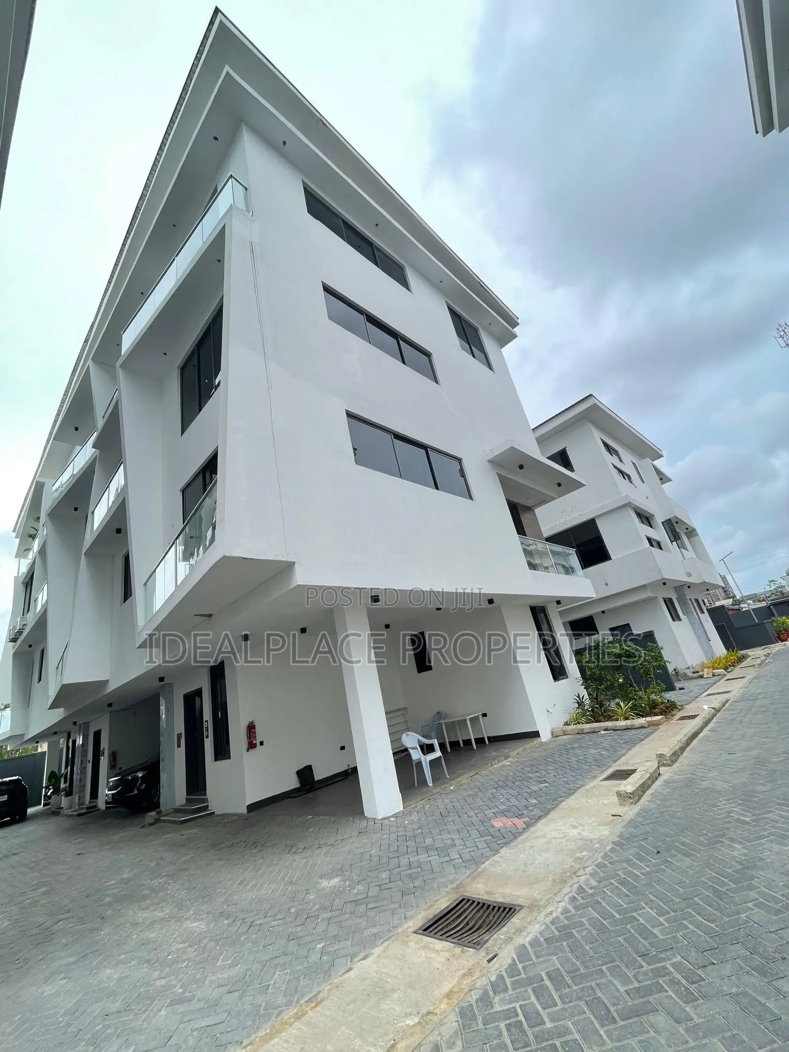 4bdrm Townhouse/Terrace in Ikoyi for sale