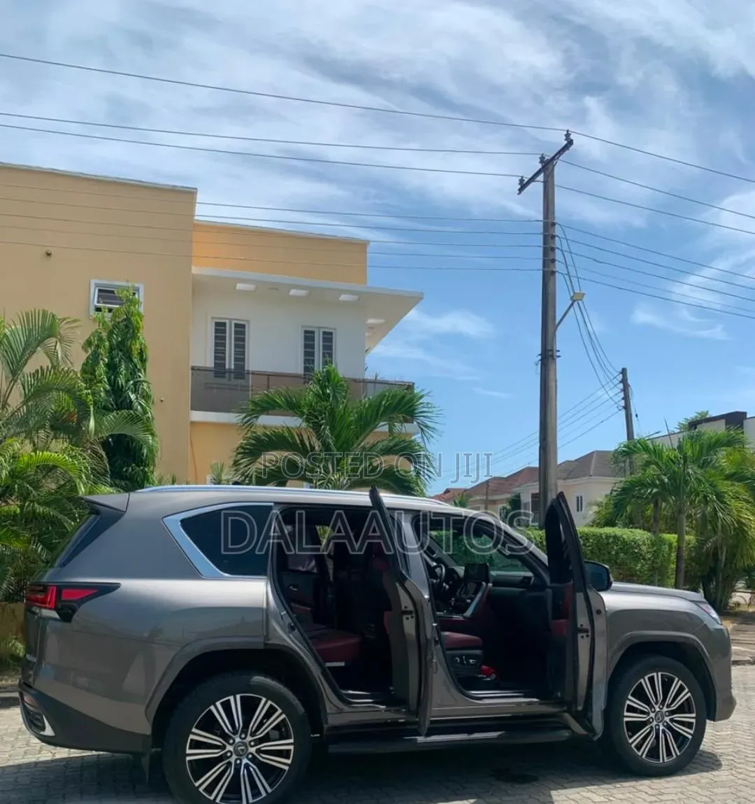 Lexus LX 2023 Beige
