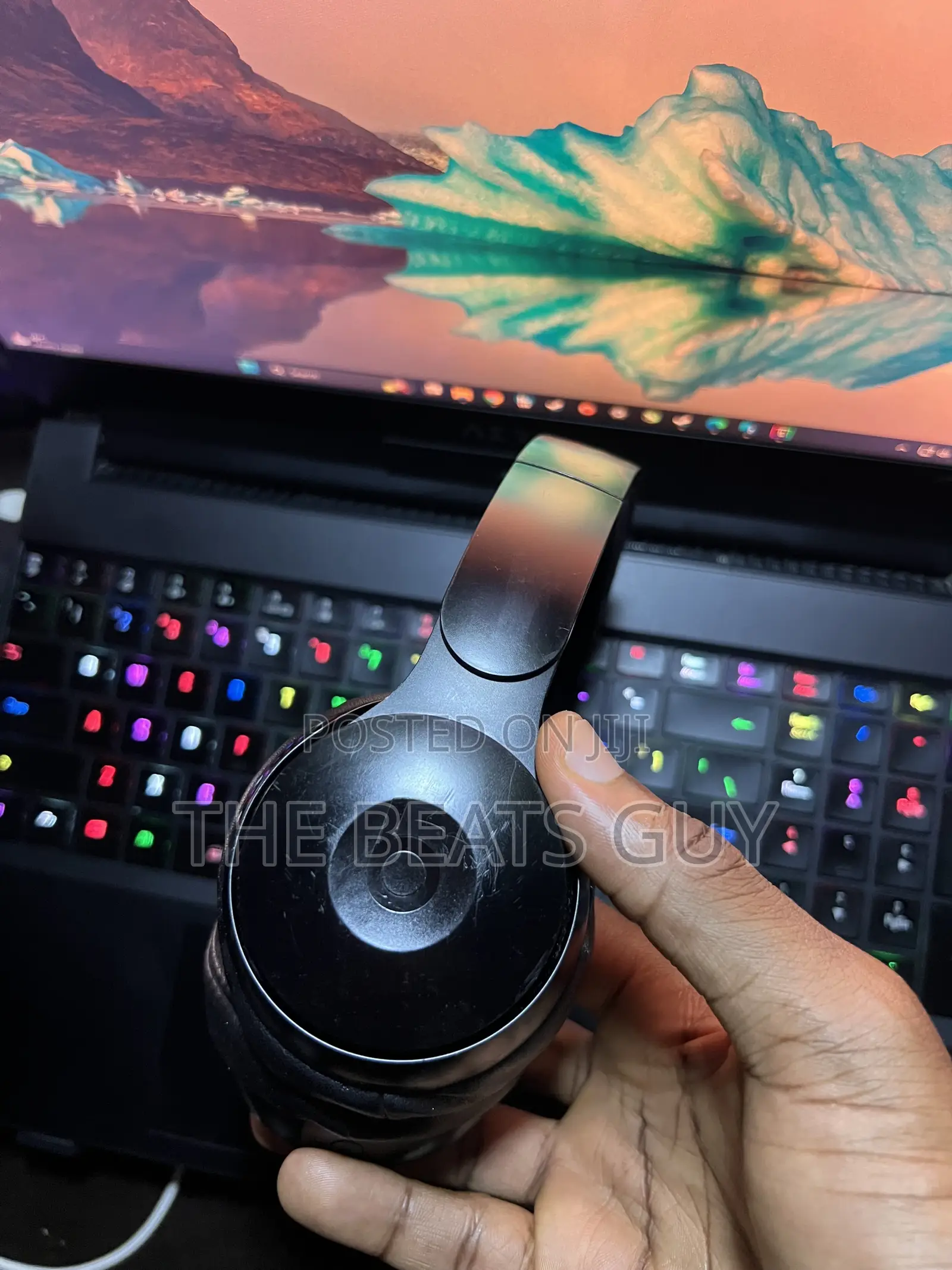 Apple Beats Solo Pro