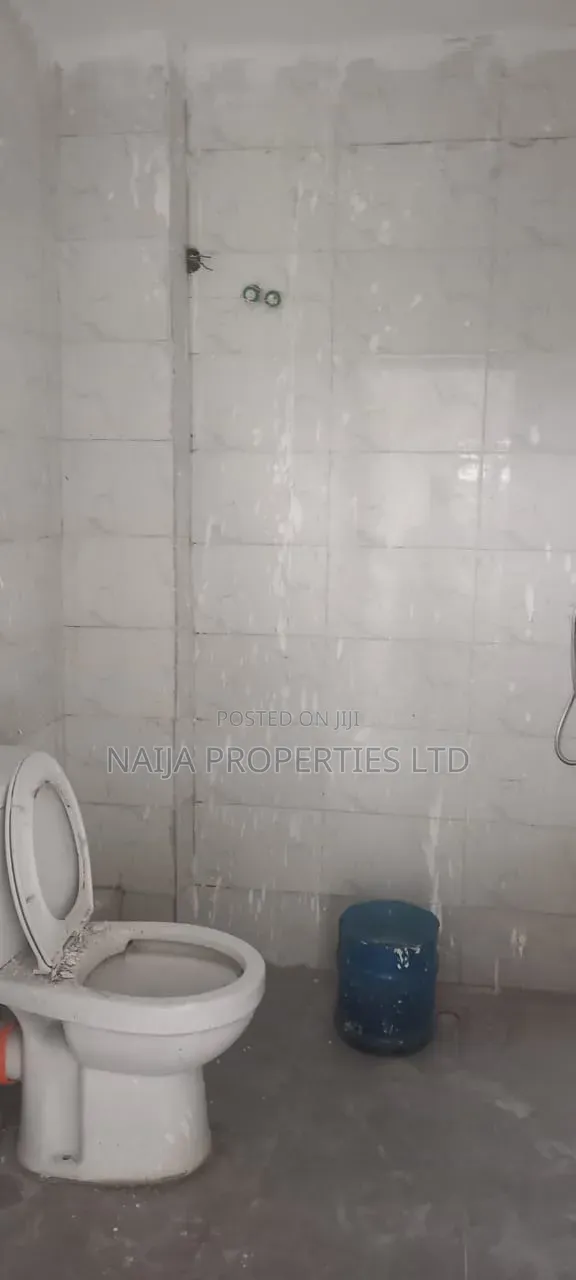 3bdrm Duplex in Olokonla for rent