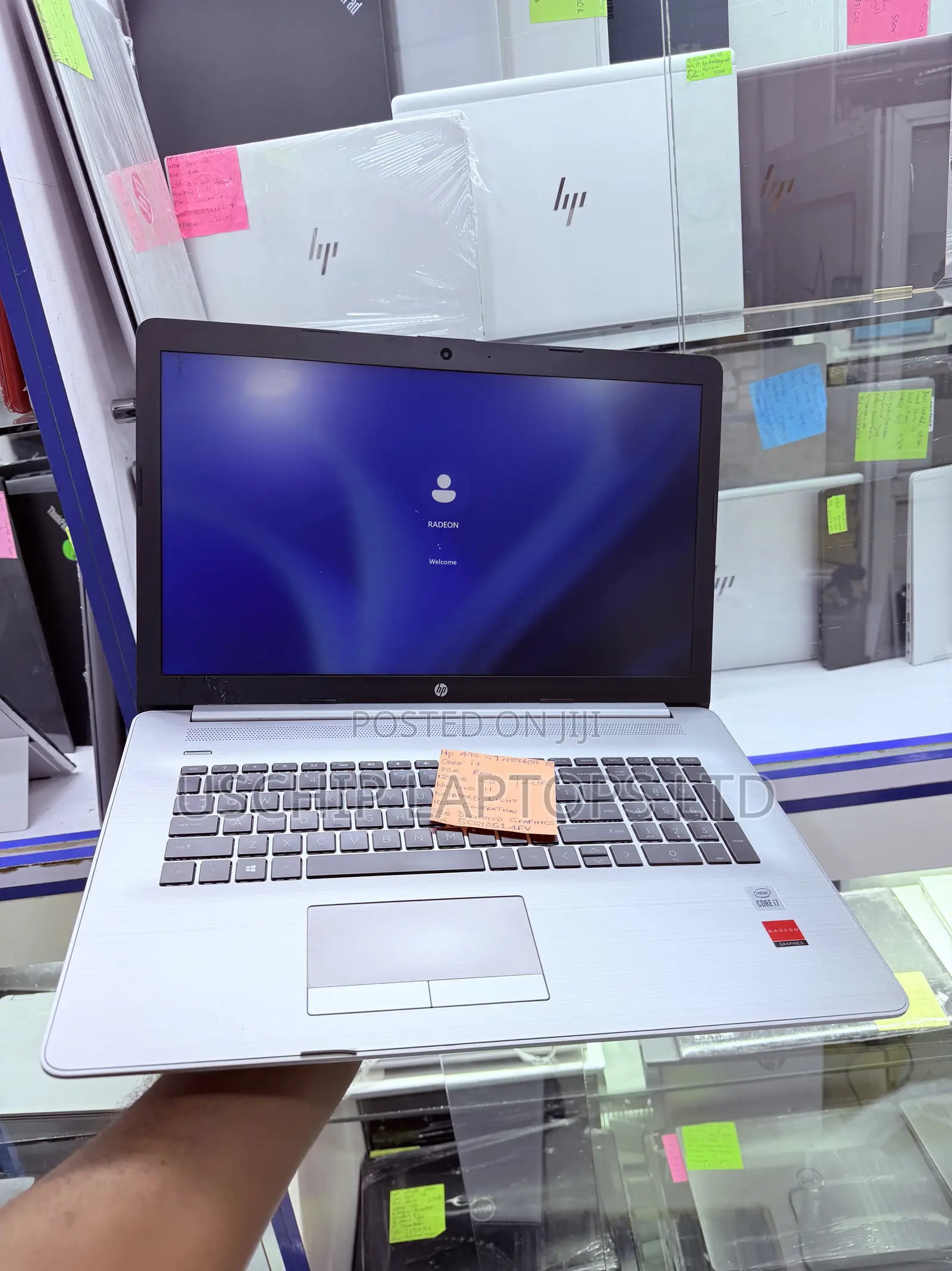 Laptop HP 17-3000 8GB Intel Core i7 SSD 128GB