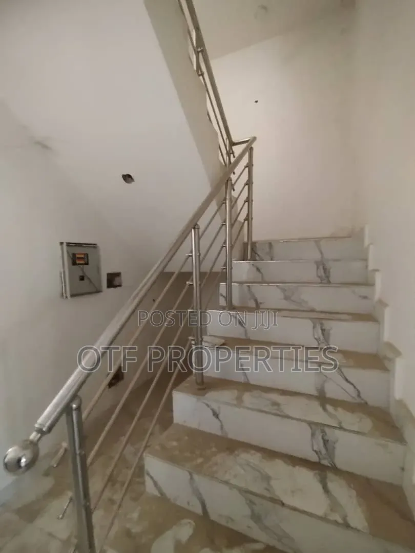 4bdrm Duplex in Mabushj, Mabushi for rent