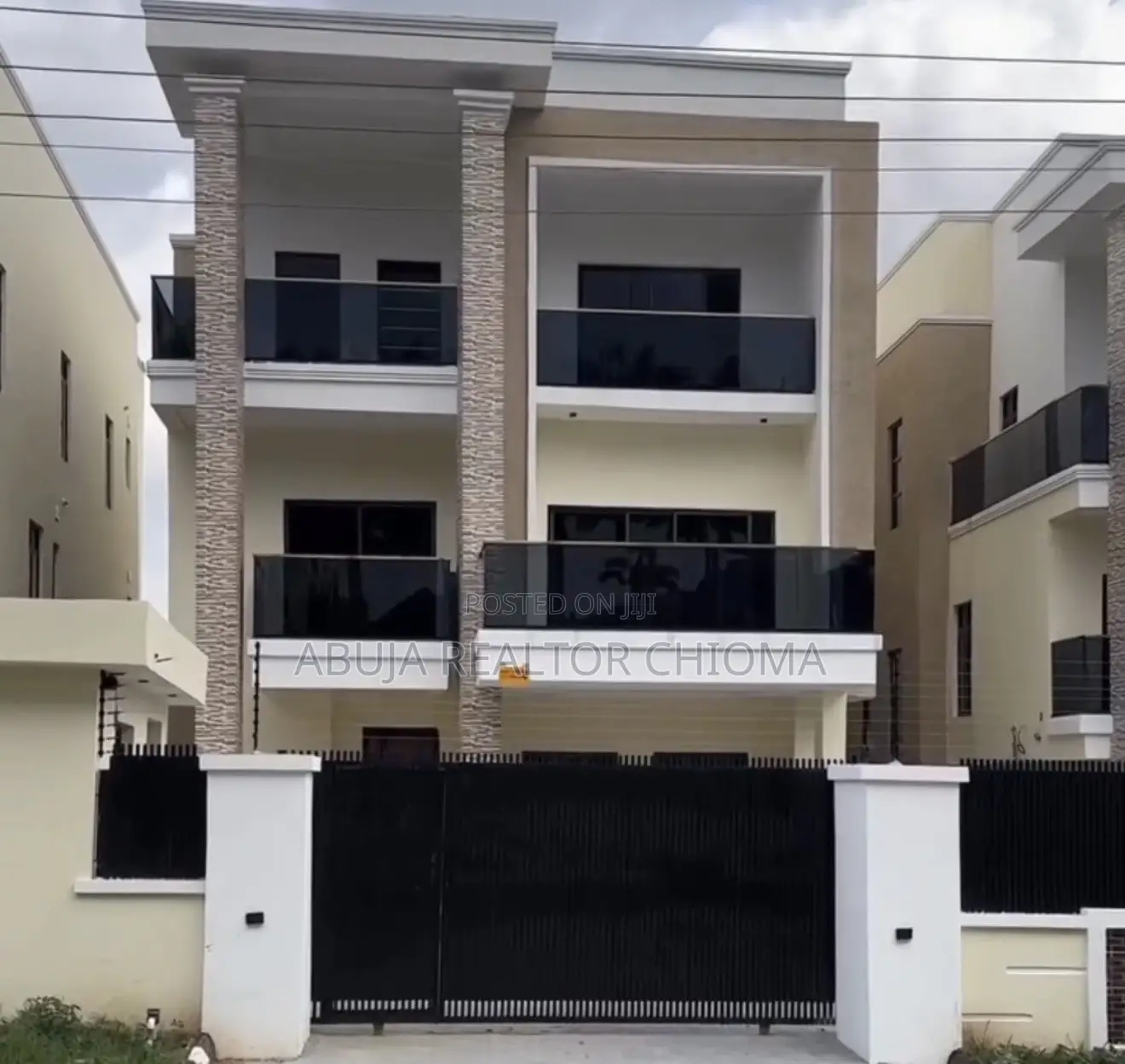 5bdrm Duplex in Gwarinpa Main, Abuja for sale