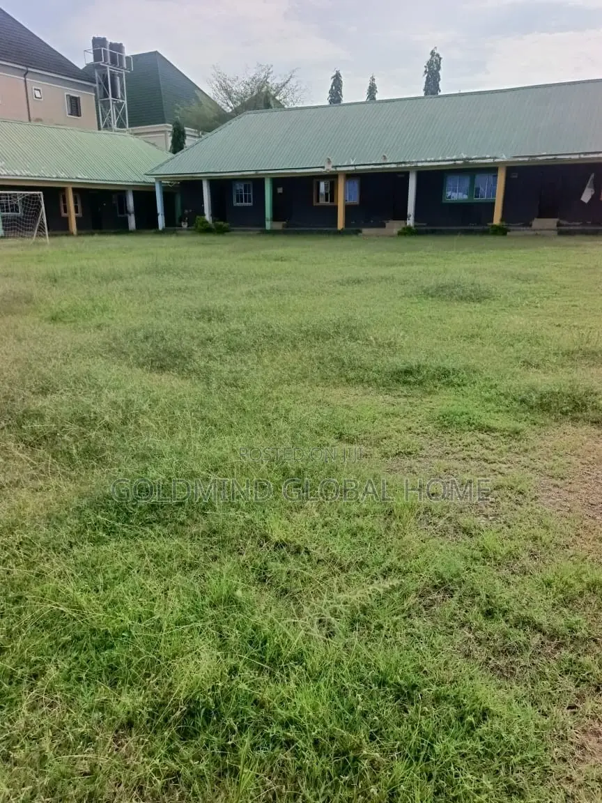 2000sqm. Residential Land for Sale in Lugbe District. Abuja - Nigeria