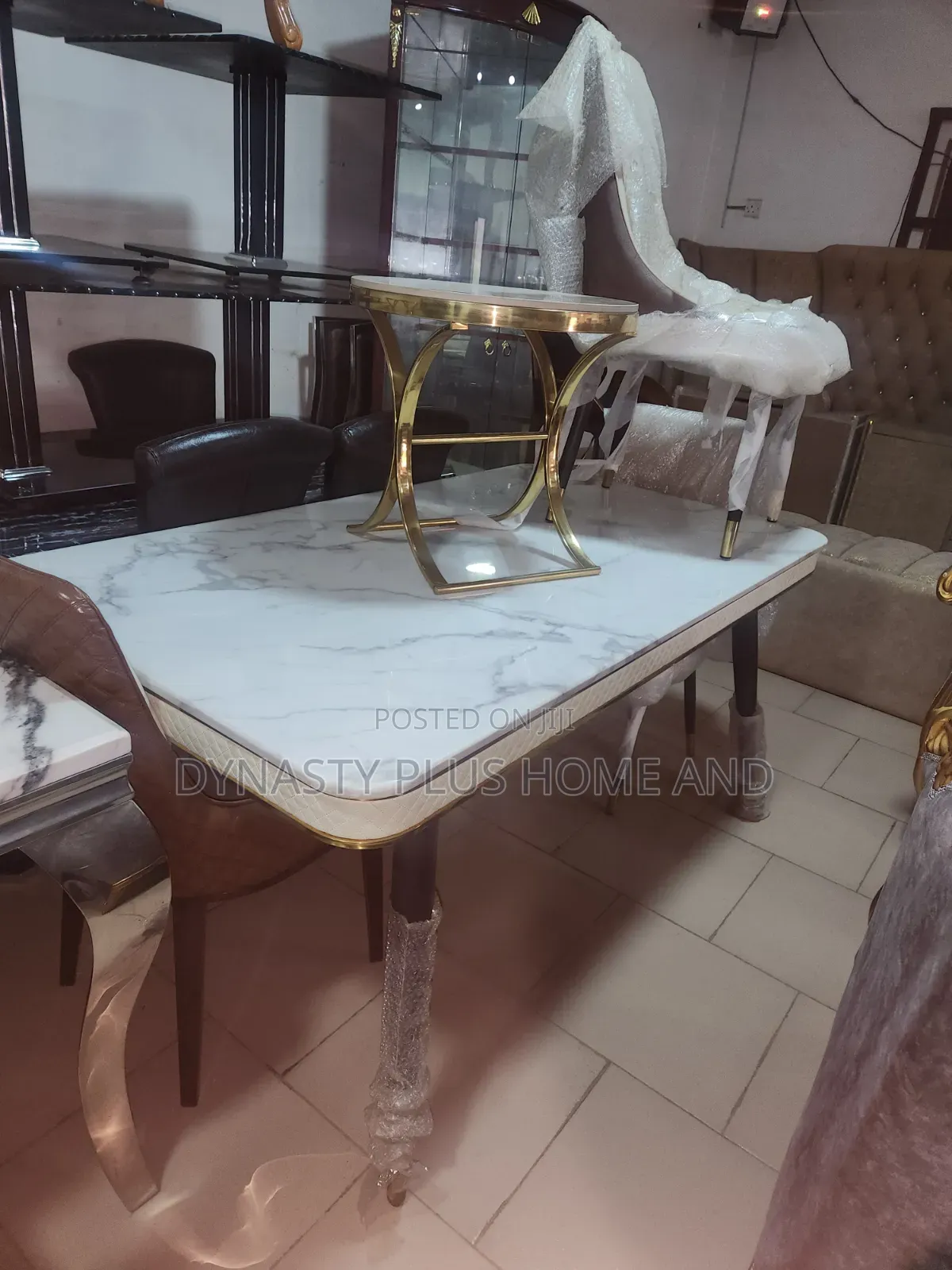 Dinning Table