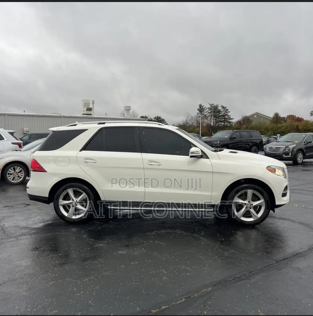 Mercedes-Benz GLE-Class 2016 White