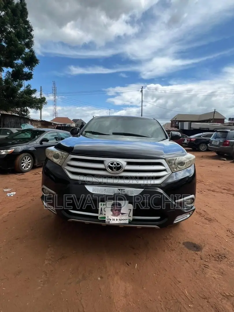 Toyota Highlander 2013 Black