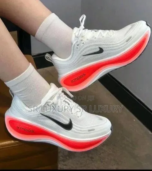 Premium Quality Nike Vomero Plus – White/Black/Red