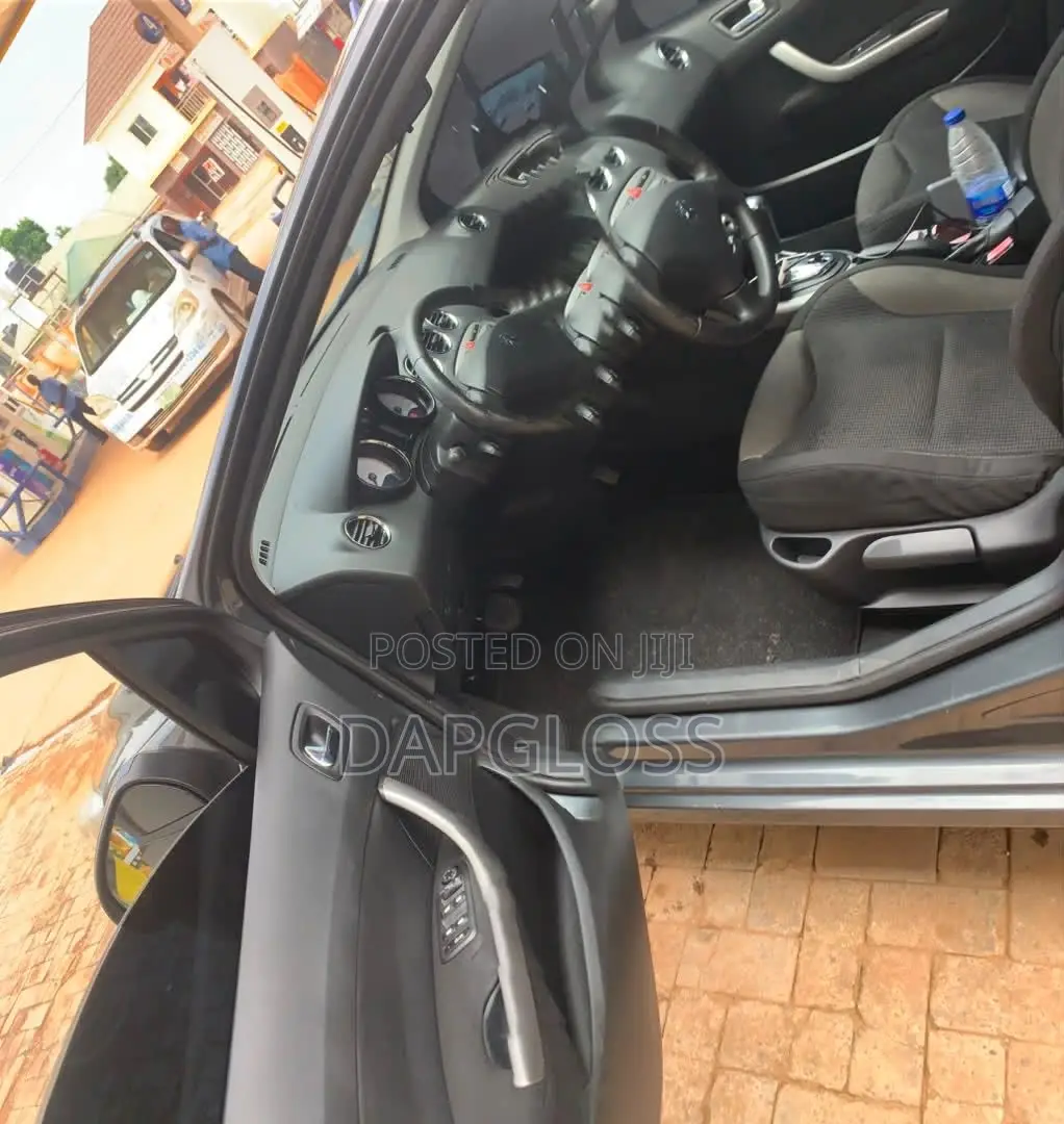 Peugeot 308 2011 Gray