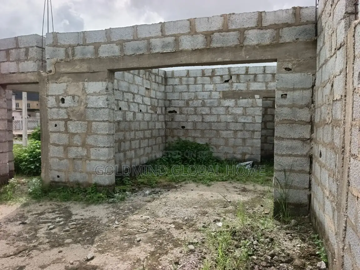 5bdrm Duplex in Dorita Estate, FHA for sale