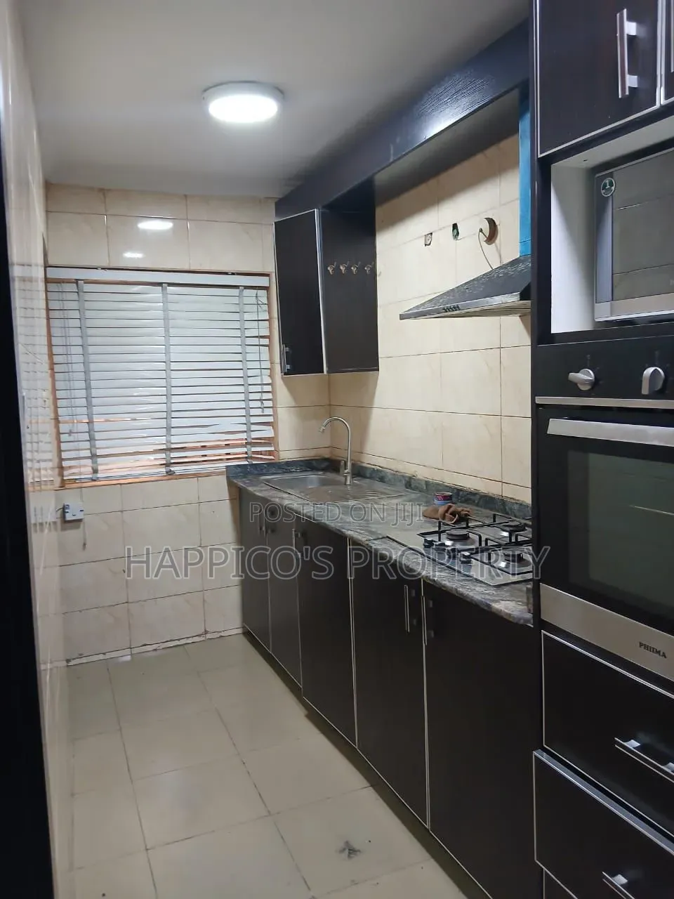 3bdrm Block of Flats in Alagomeji for rent