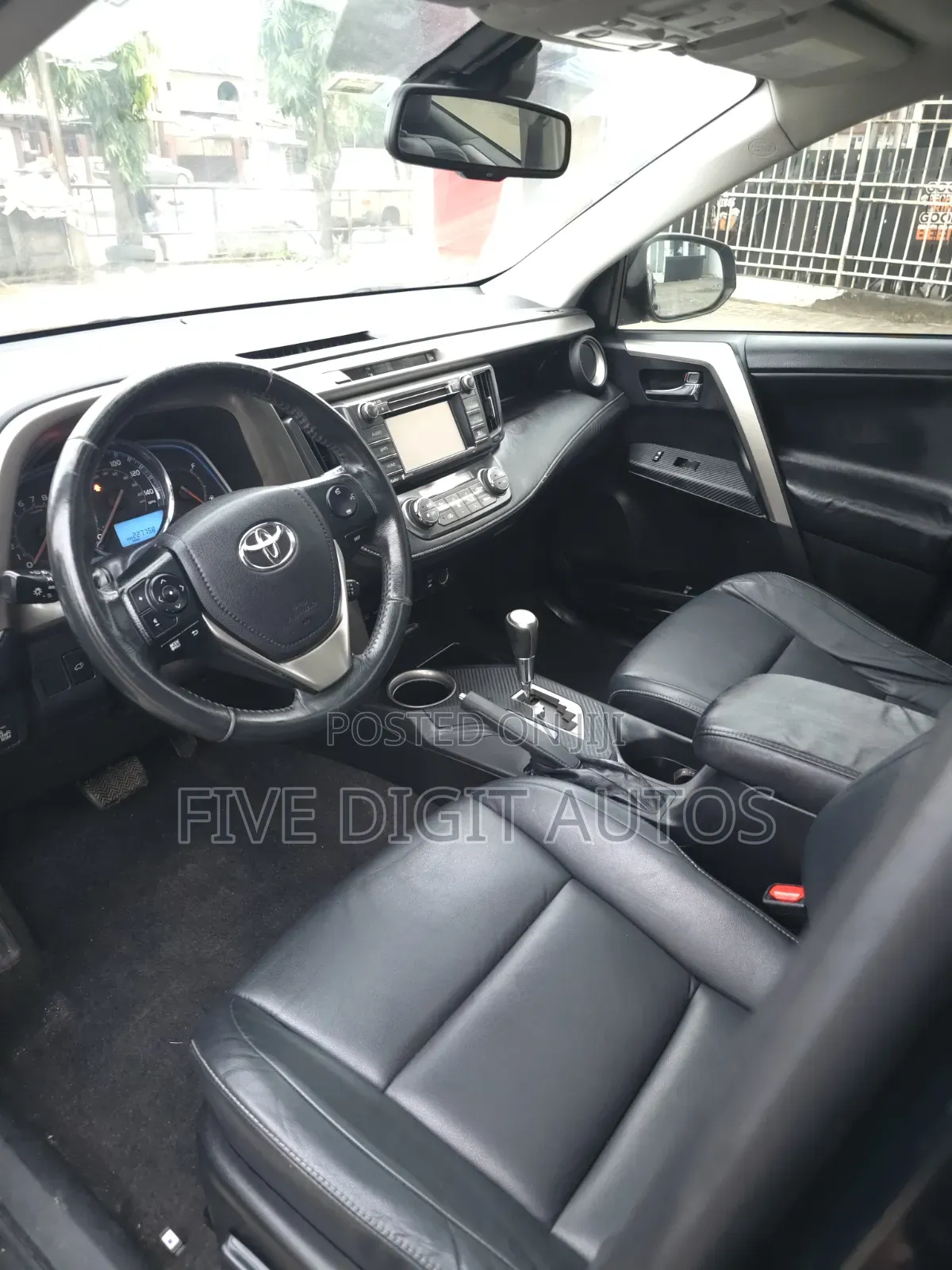 Toyota RAV4 Limited 4dr SUV AWD (2.5L 4cyl 6A) 2015 Black