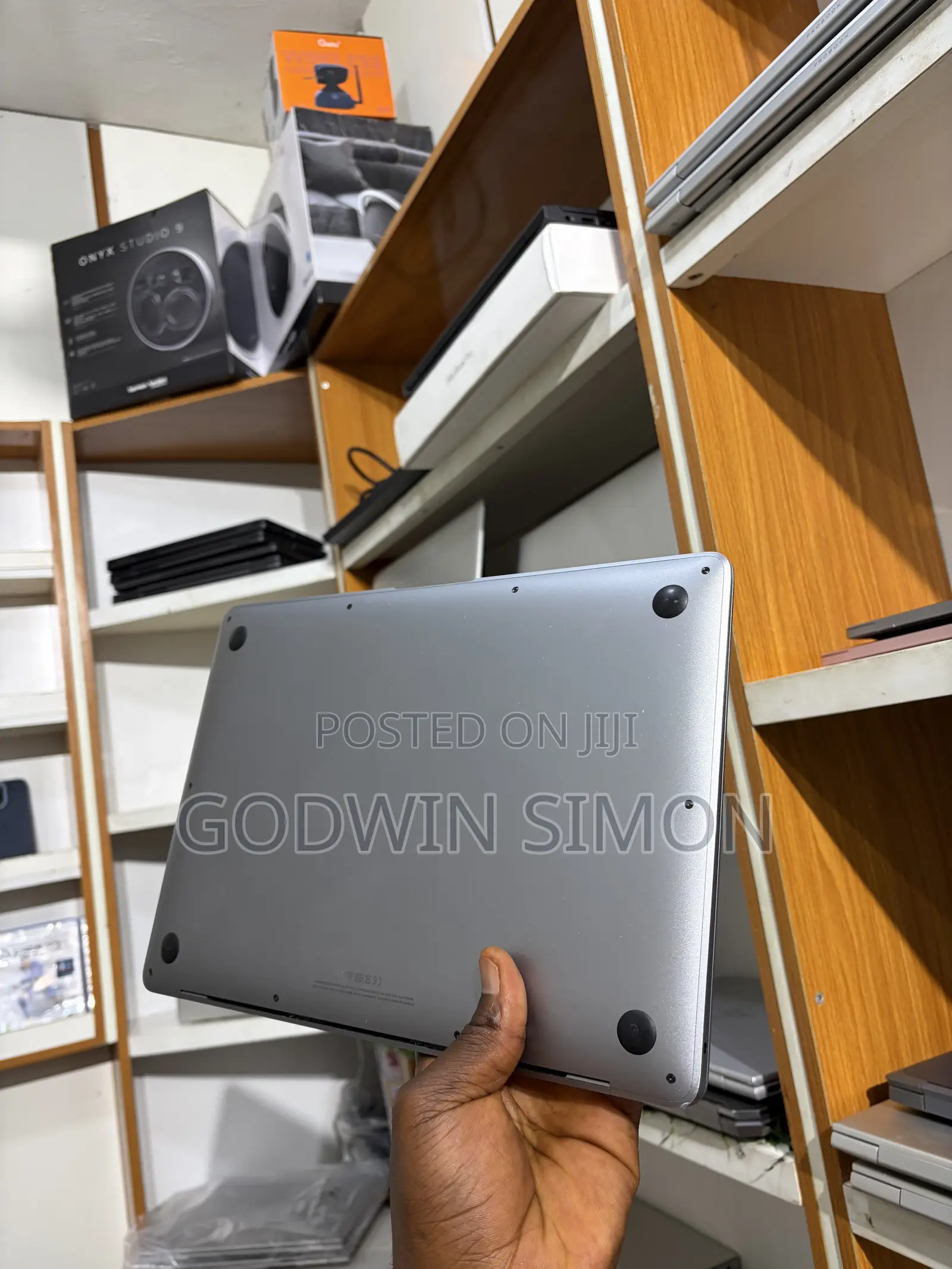 Laptop Apple MacBook Air 2020 8GB Intel Core i3 SSD 256GB
