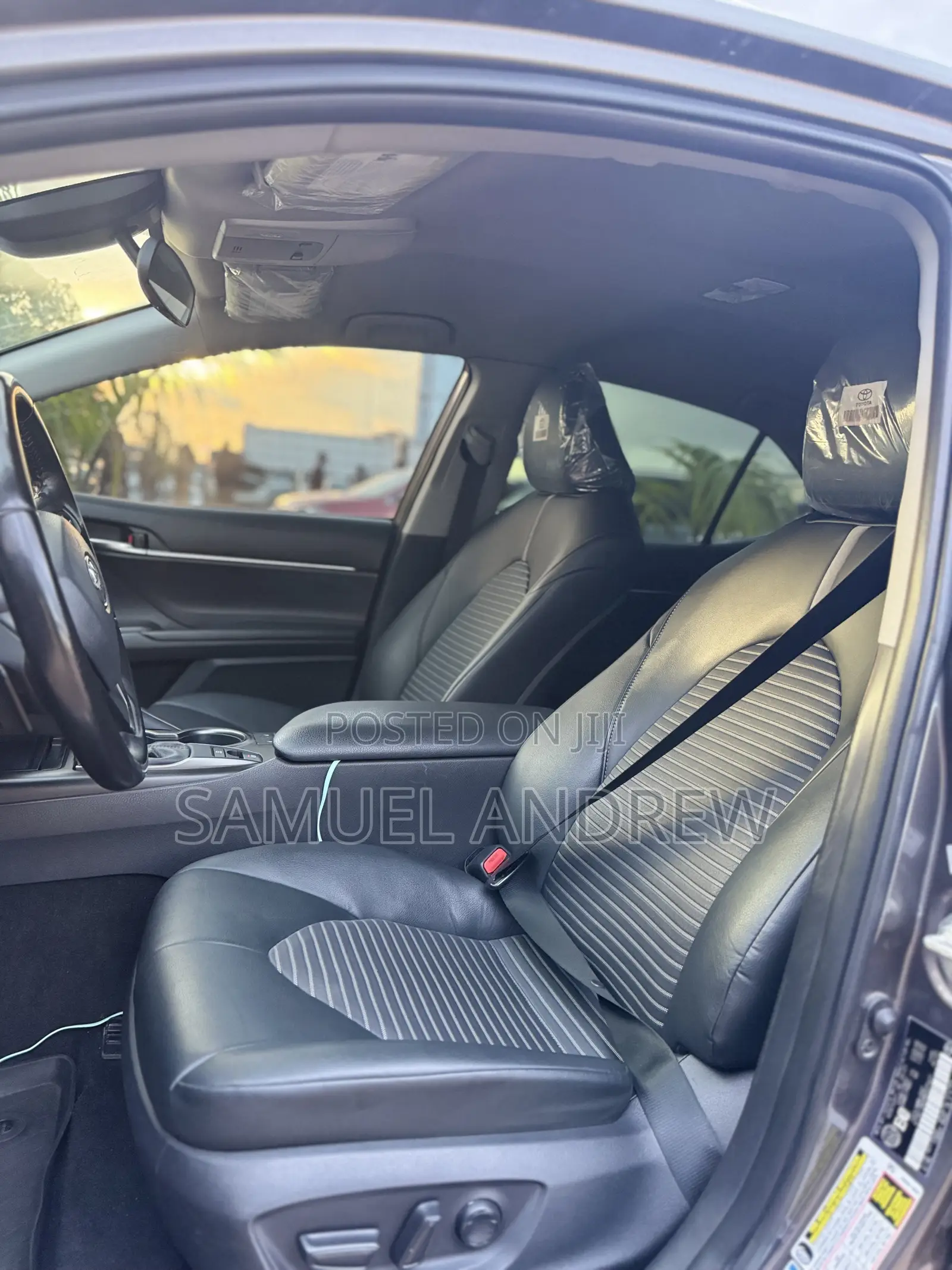 Toyota Camry SE 2021 Gray