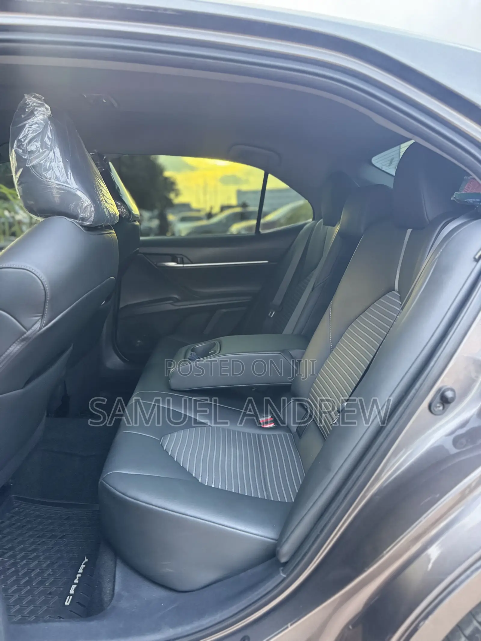 Toyota Camry SE 2021 Gray