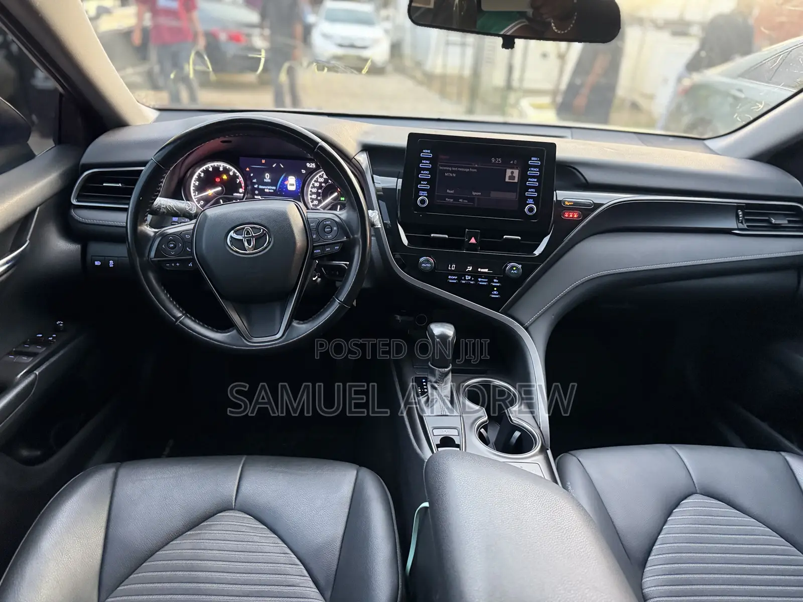 Toyota Camry SE 2021 Gray