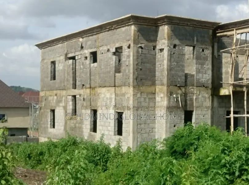 5bdrm Duplex in Dorita Estate, FHA for sale
