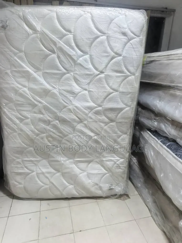 Neatly Used USA Hybrid Spring Mattress 4.5by6