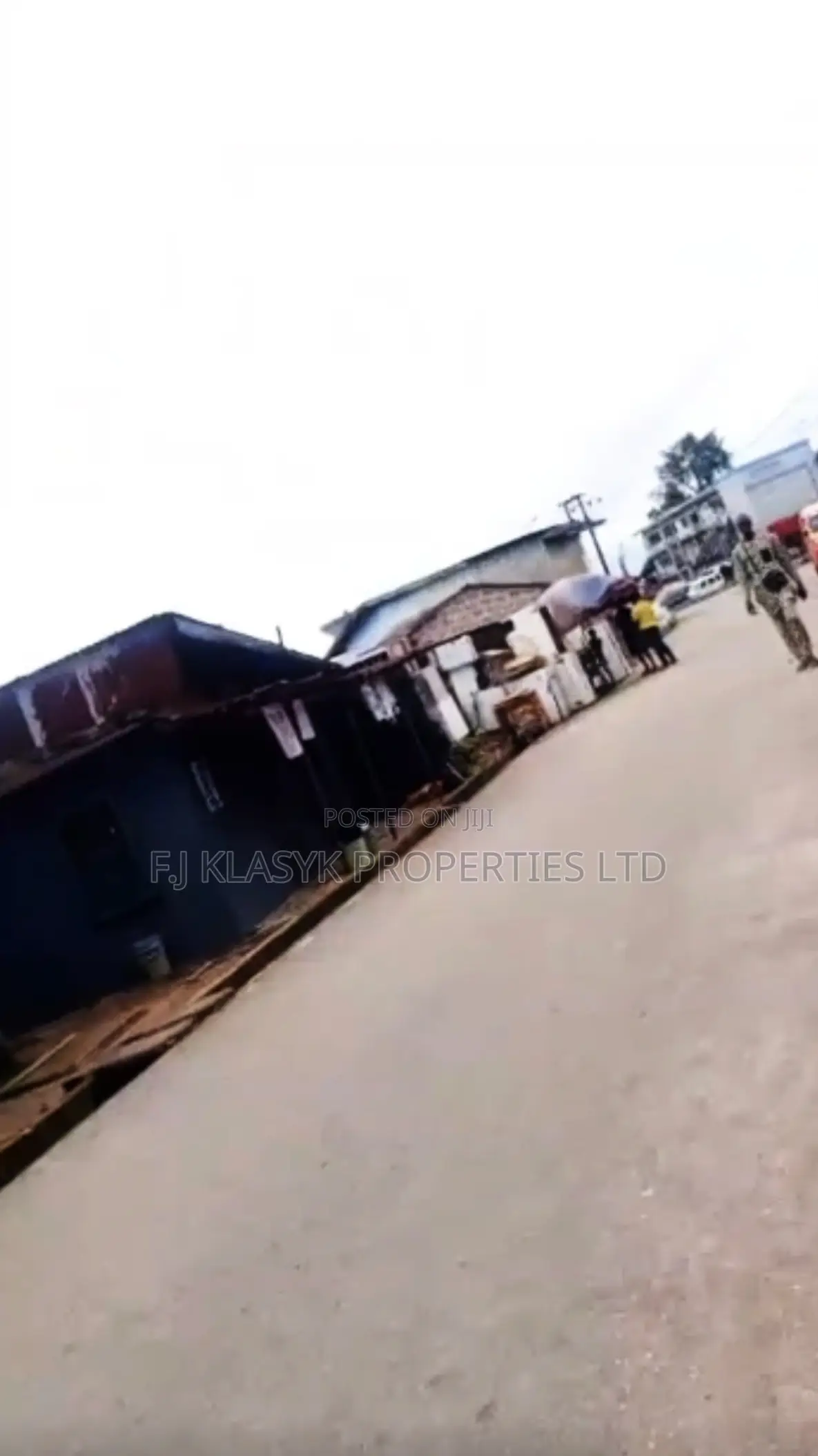 8bdrm Block of Flats in Benin City for sale