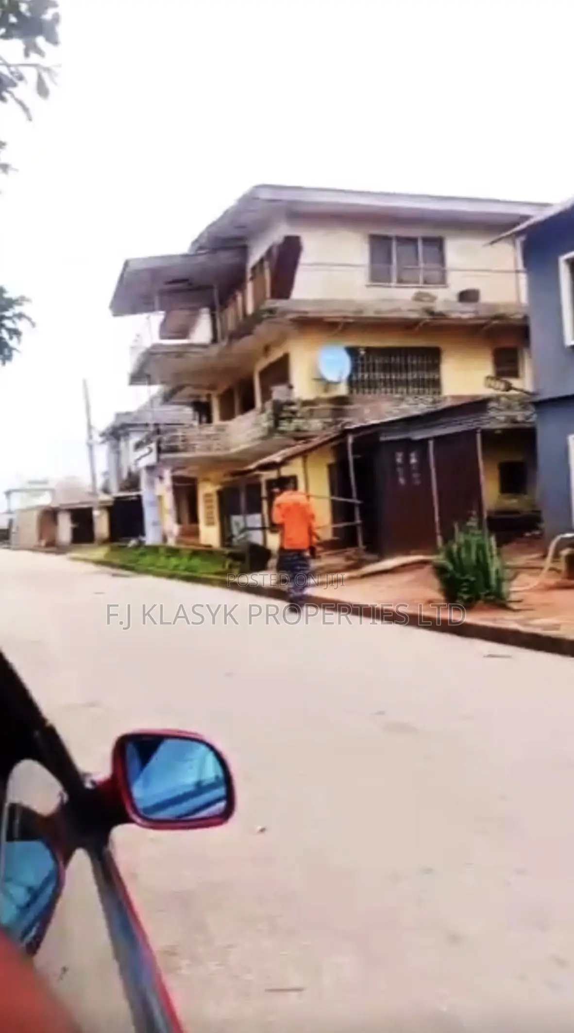 8bdrm Block of Flats in Benin City for sale