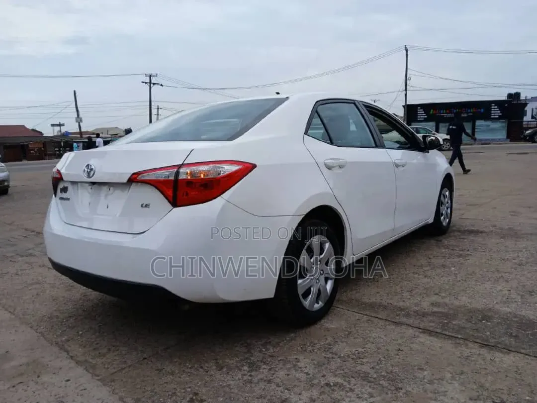 Toyota Corolla 2016 White