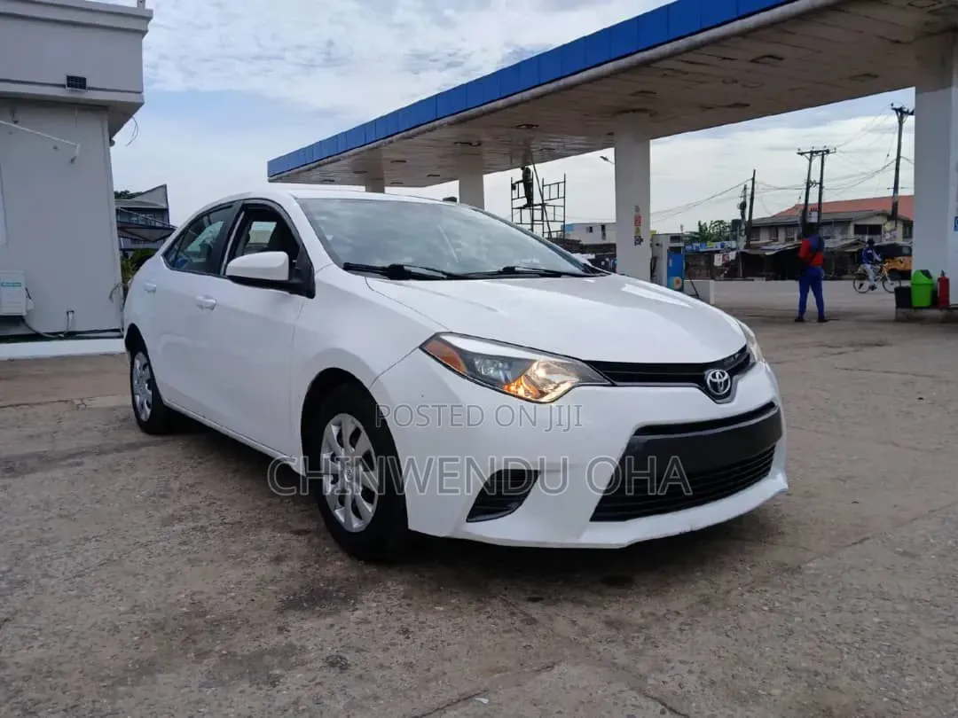 Toyota Corolla 2016 White
