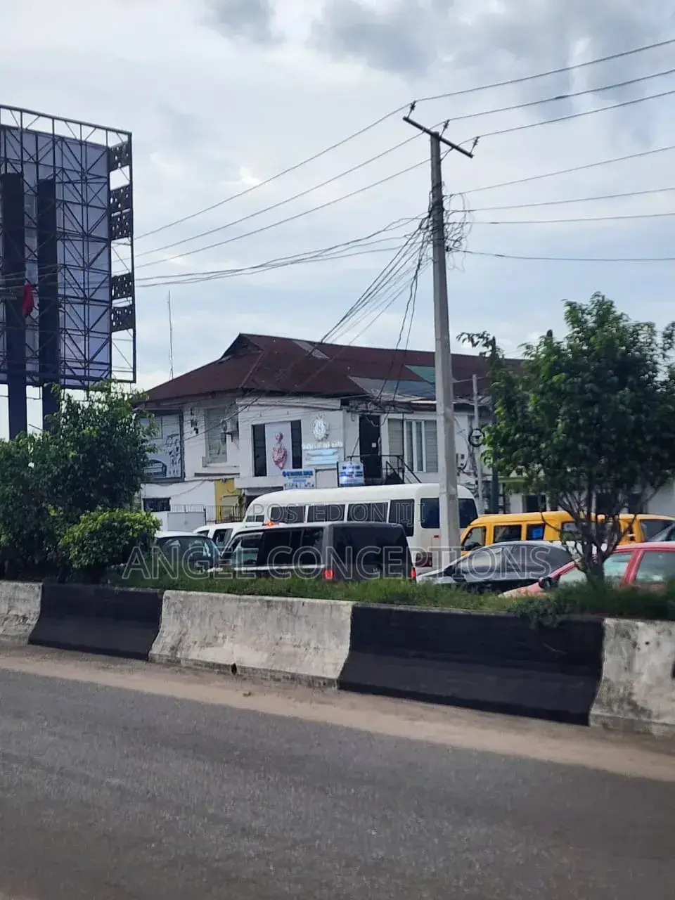 Demolishable Commercial Property on a Major Road