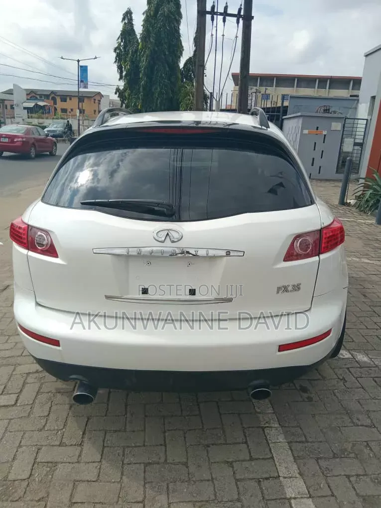 Infiniti FX35 2008 White