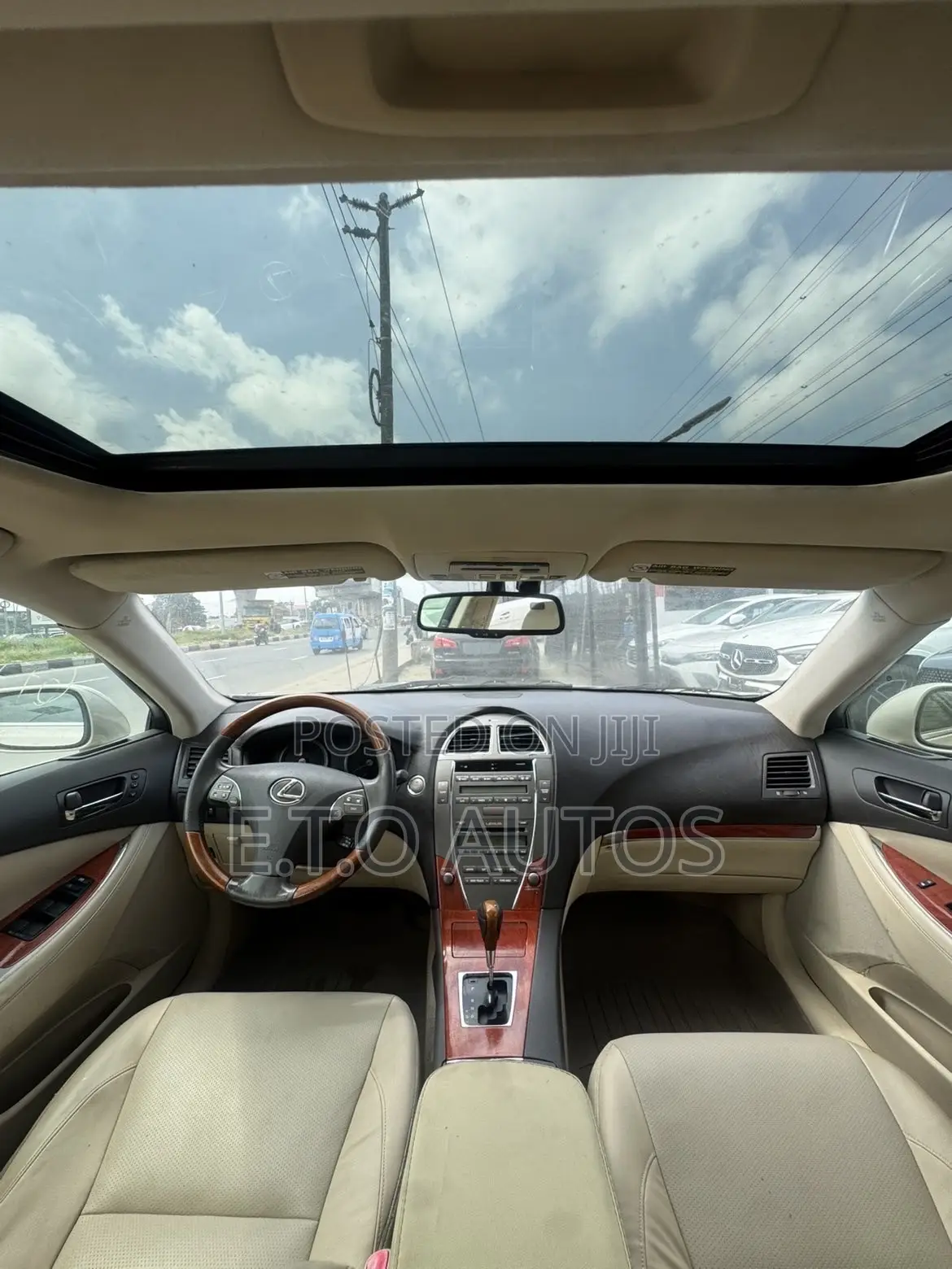 Lexus ES 350 2011 Gold