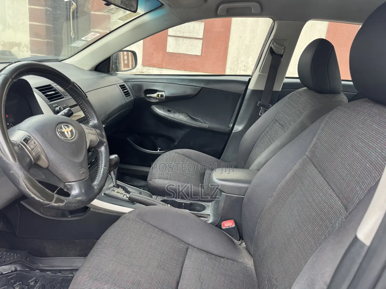 Toyota Corolla 2009 Gray