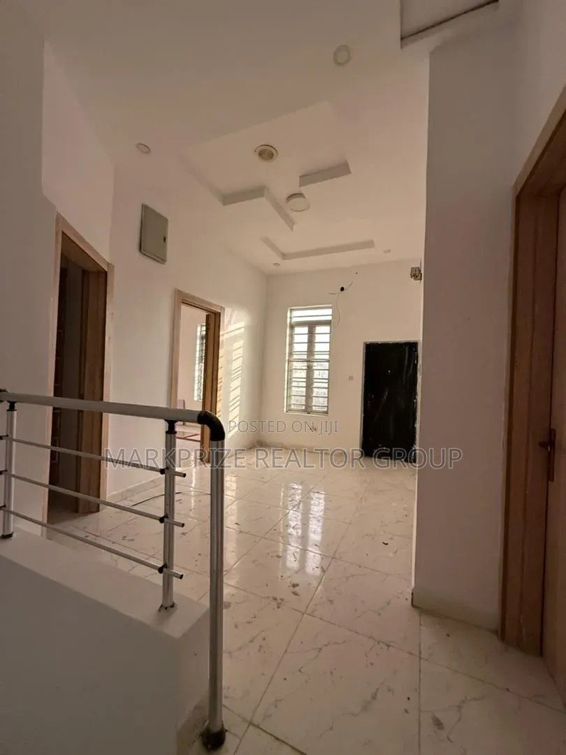 4bdrm Duplex in Ikota Lekki Lagos for sale