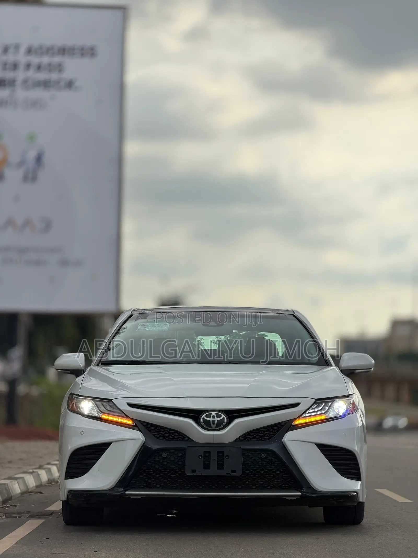 Toyota Camry 2018 White