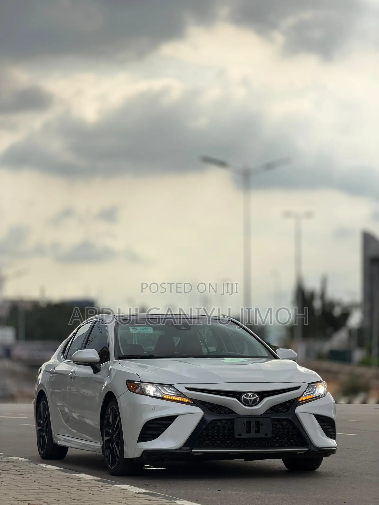 Toyota Camry 2018 White