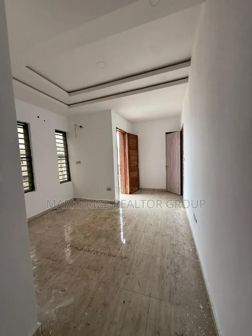 4bdrm Duplex in Ikota Lekki Lagos for sale