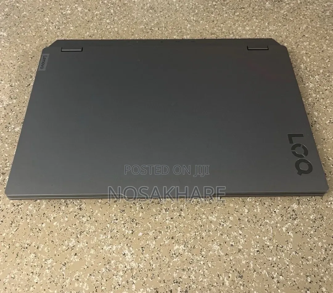 Laptop Lenovo LOQ 15AHP10 16GB Intel Core i7 SSD 512GB