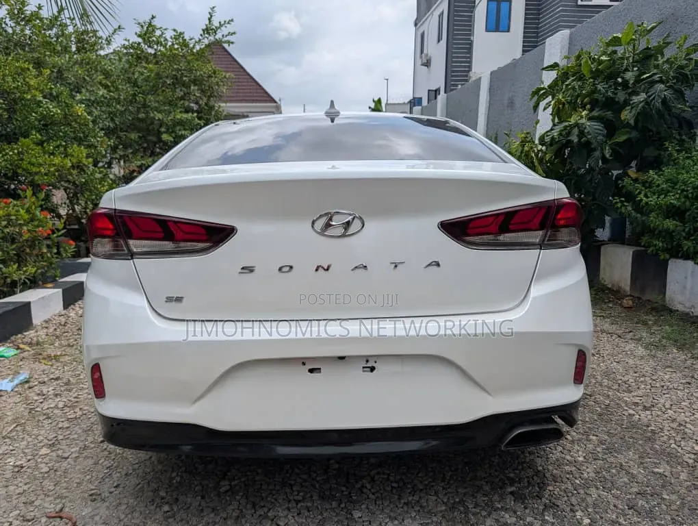 Hyundai Sonata SE 2019 White