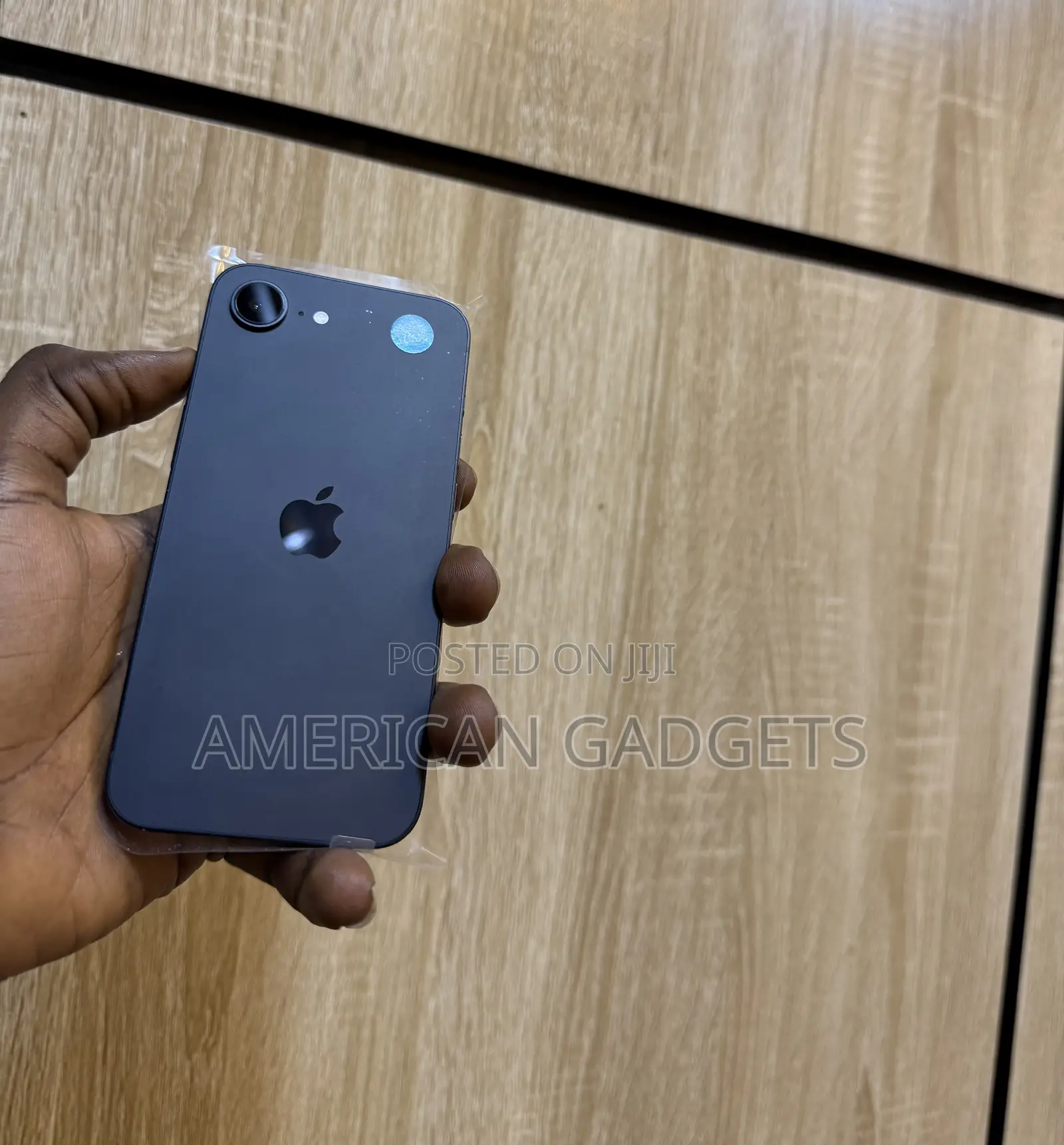 Apple iPhone 16e 128 GB Black