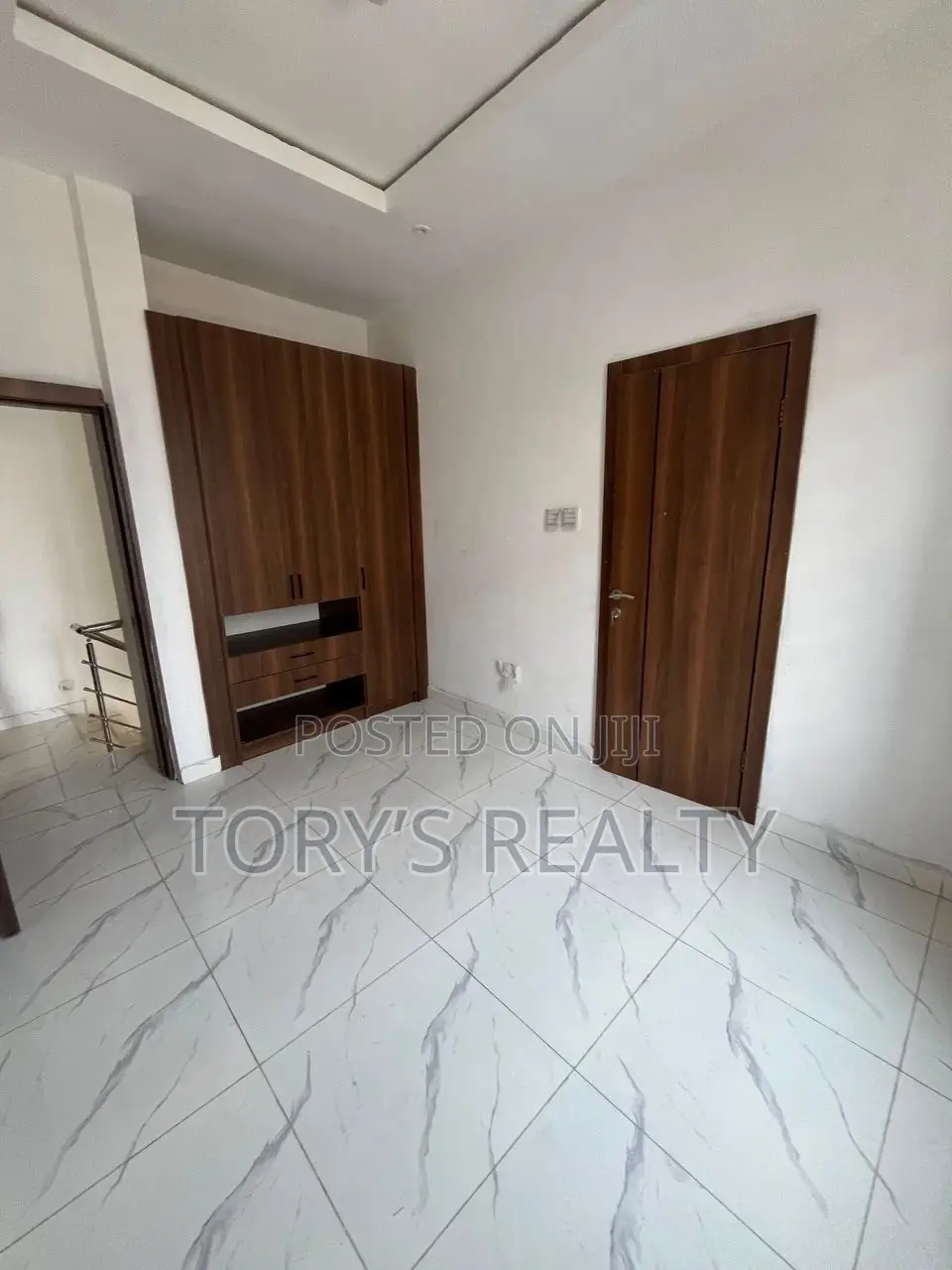 2bdrm Maisonette in Ikate for rent