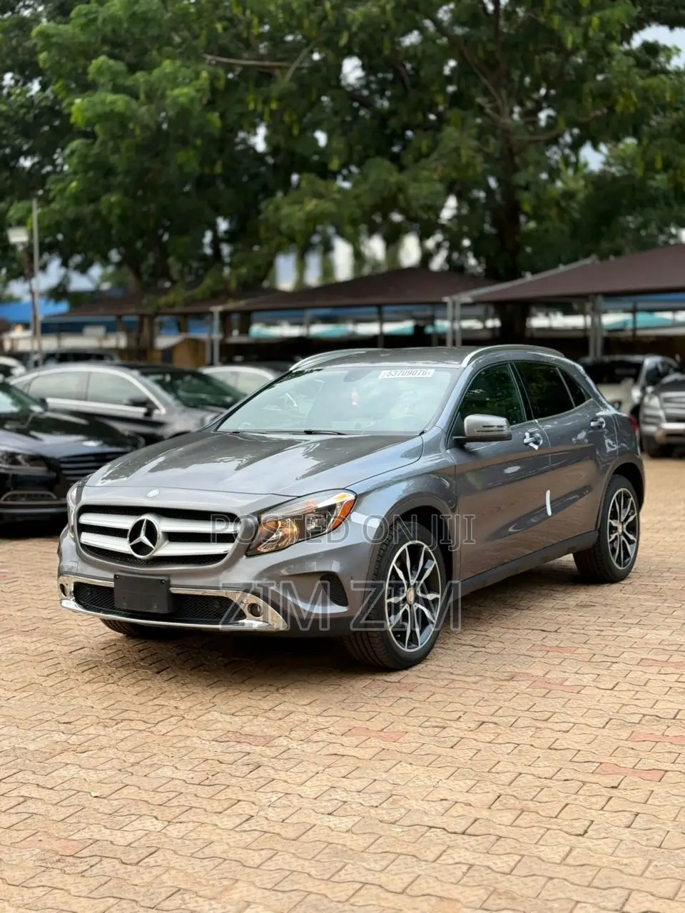 Mercedes-Benz GLA 250 2015 Gray