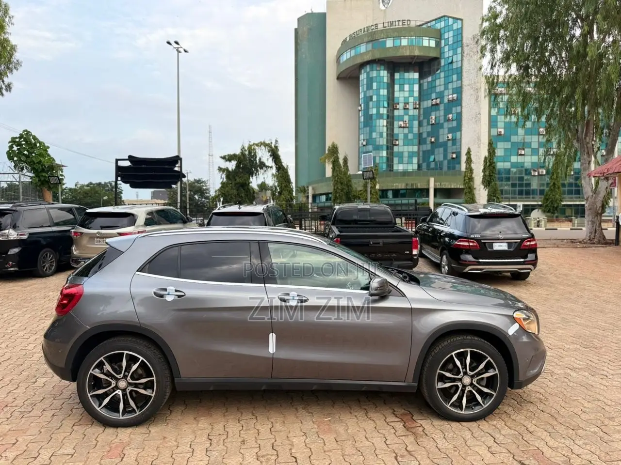 Mercedes-Benz GLA 250 2015 Gray
