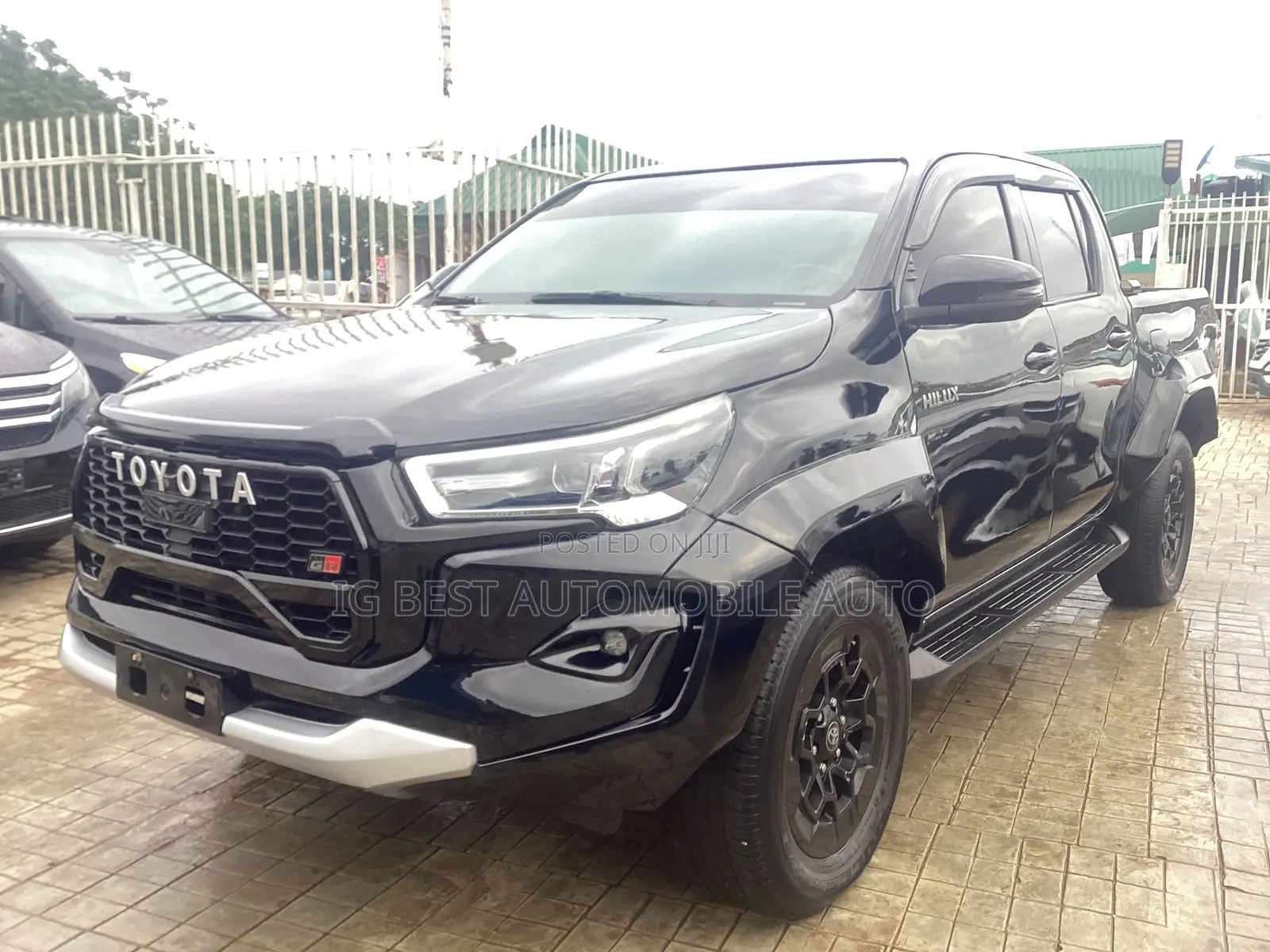 Toyota Hilux 2023 Black
