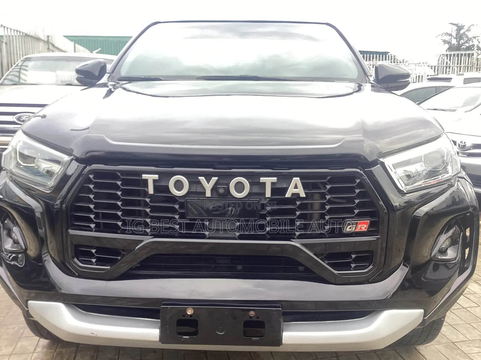 Toyota Hilux 2023 Black