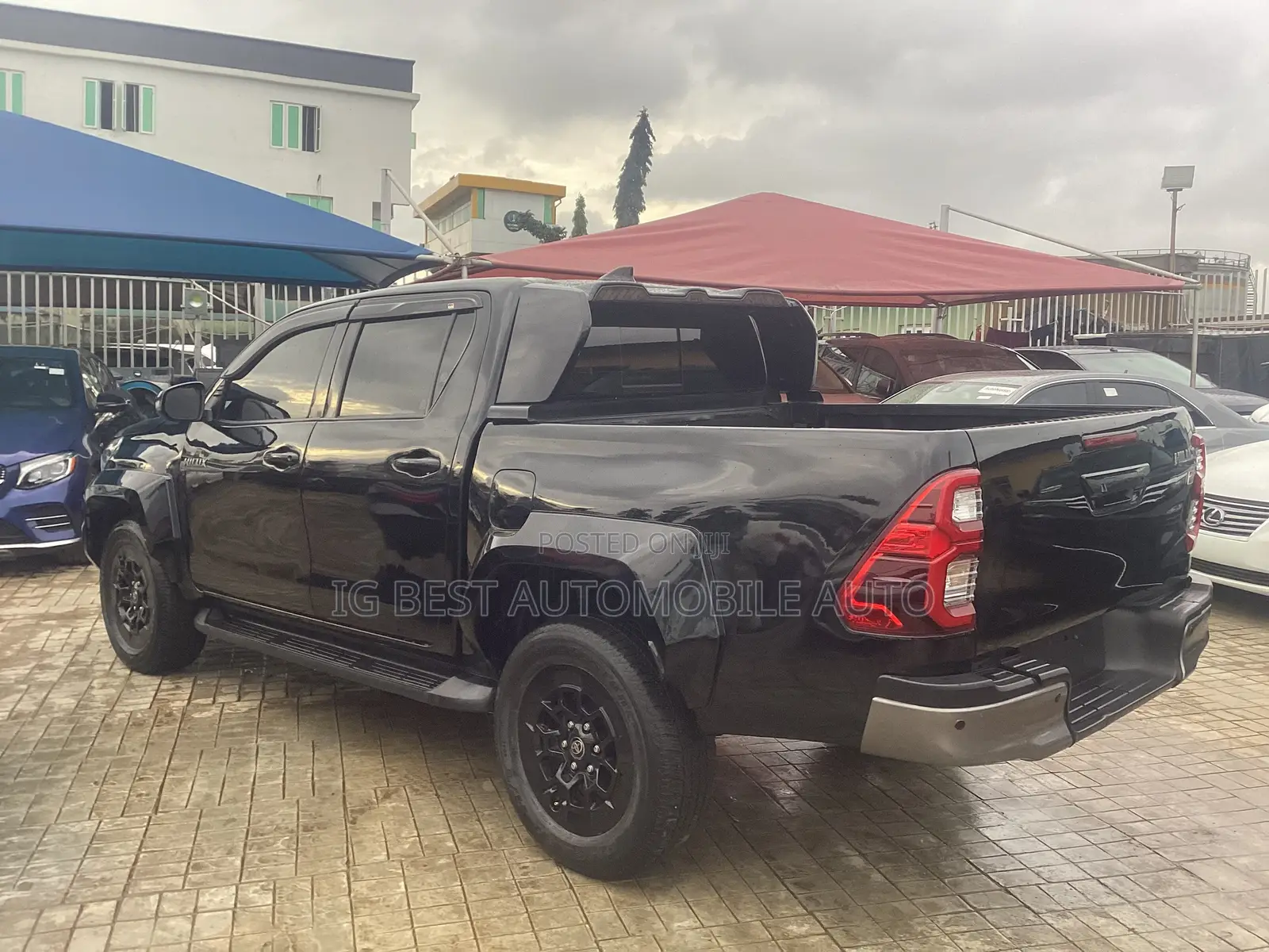 Toyota Hilux 2023 Black