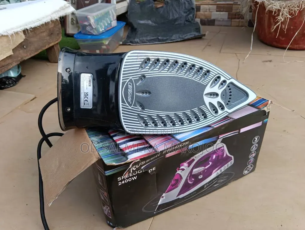 Max 2800w Capacity Cartoon London Steam Iron