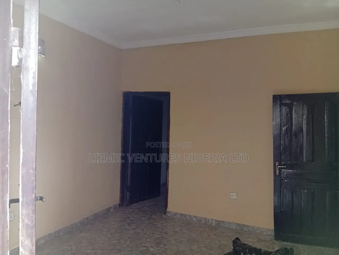 Furnished 3bdrm Block of Flats in Ijegun for sale